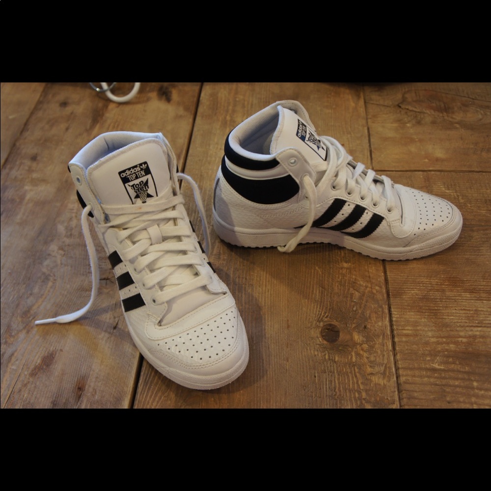 Adidas Sneaker